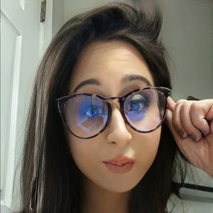 Meet your Posher, Alan